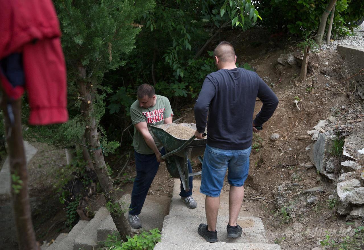 Sređivanje plaže Pijesak kod Carinskog mosta