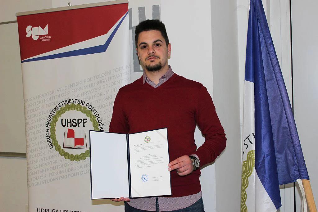 Martin Mikulić