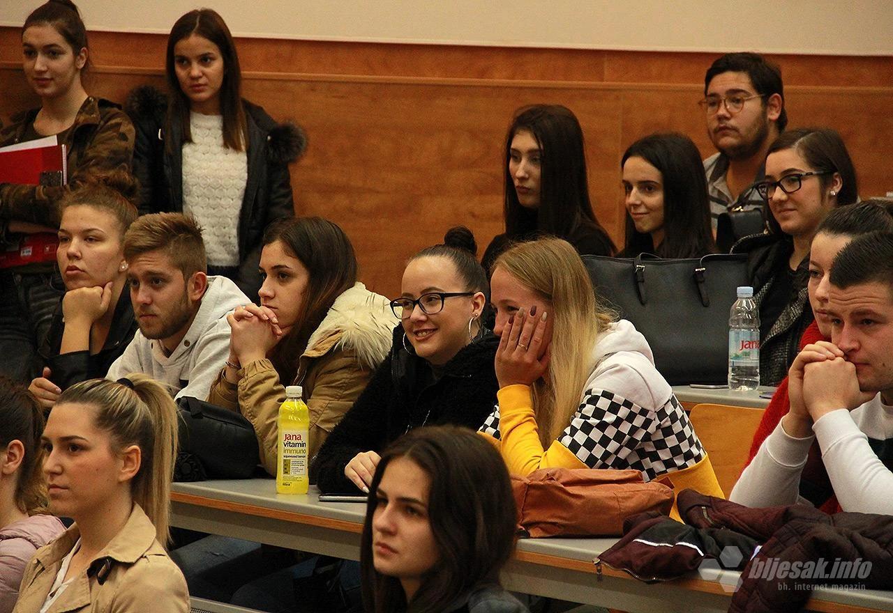 Detalj s predavanja Mije Krešića
