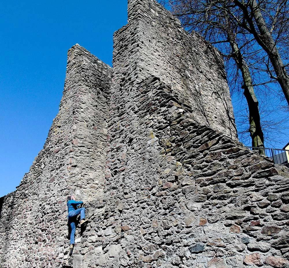 Pokušaj ulaska u crkvu Svetog Križa