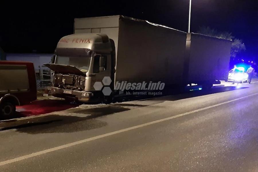 Mostar: Zapalio se kamion