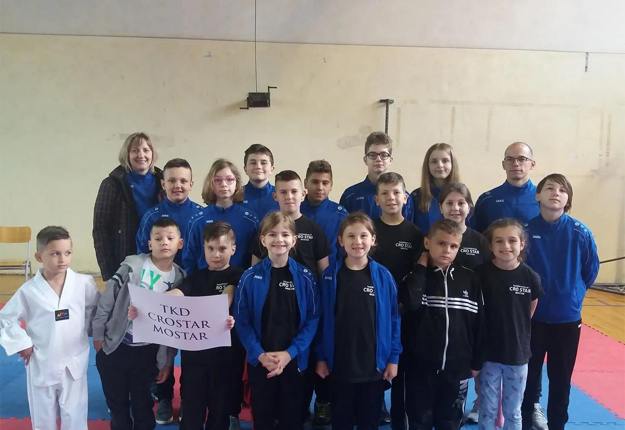 14 medalja i 2 ekipna plasmana za Mostarski taekwondo klub Cro Star