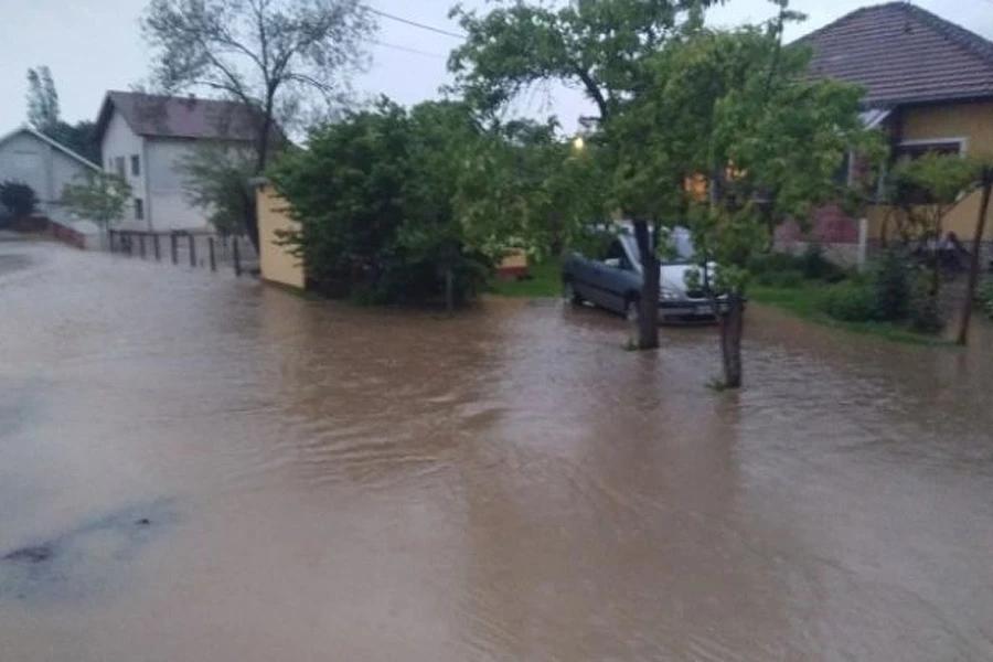 Za 20 minuta podivljala rijeka, poplavila kuće kod Prijedora