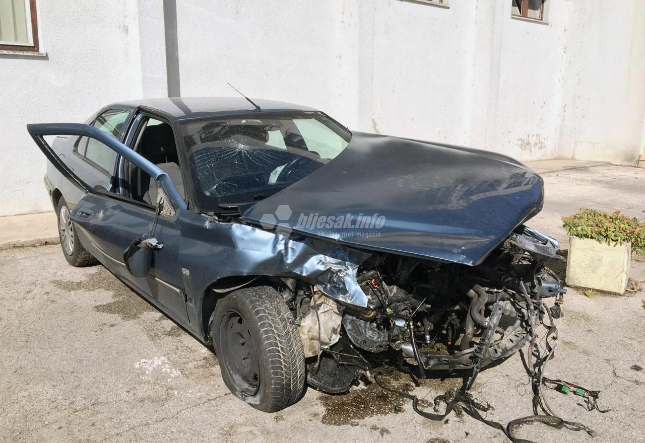 Oštećeni Peugeot