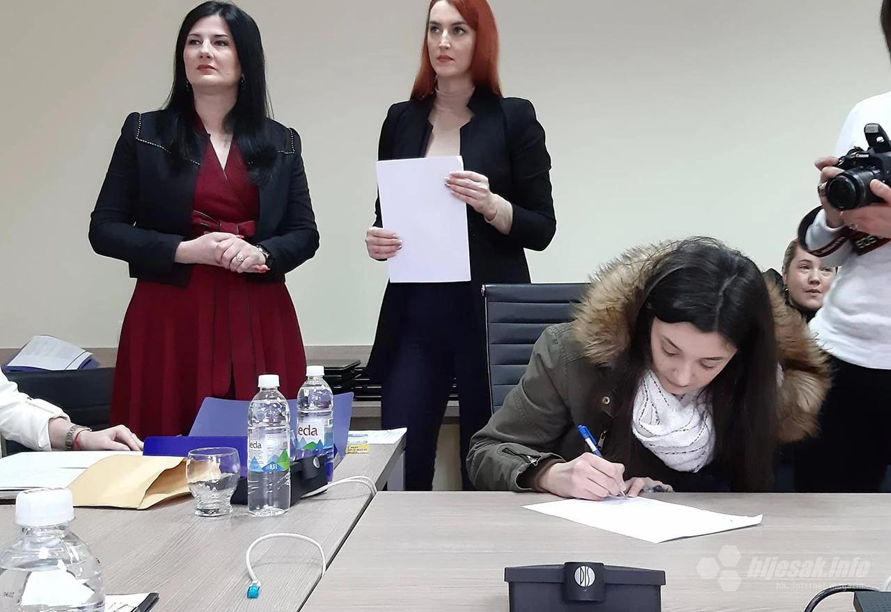Potpisivanje ugovora za stipendije