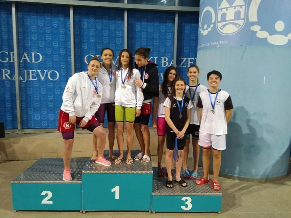 Mladi mostarski plivači osvojili 58 medalja