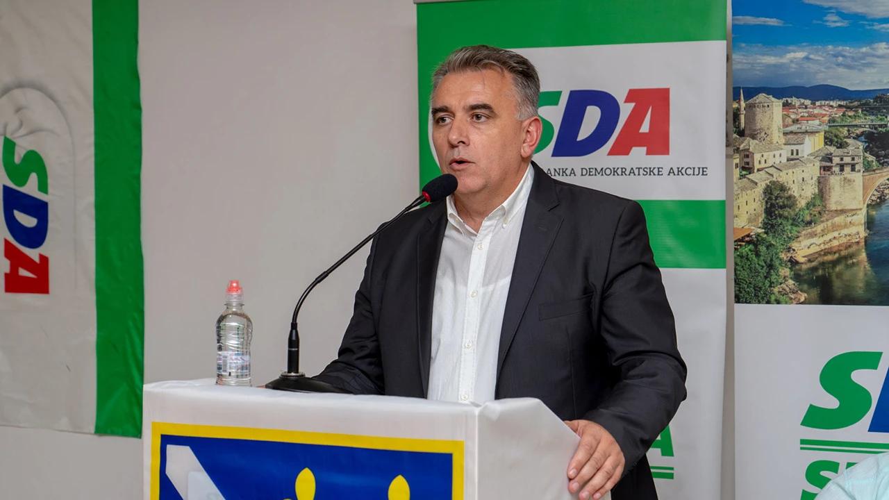 Sa tribine na Carini