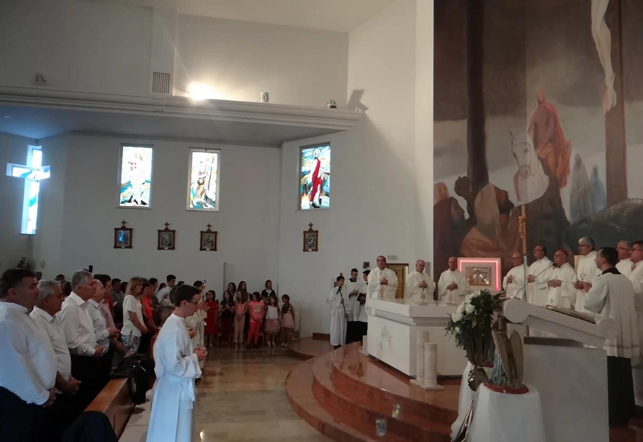 Posveta župne crkve Tijela i Krvi Kristove na Buni