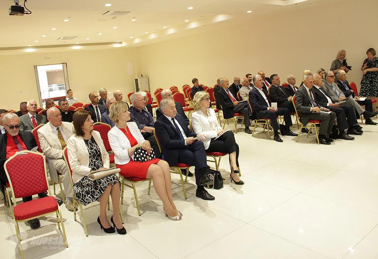 Svečaana sjednica Hrvatske Akademije za znanost i umjetnost u BiH