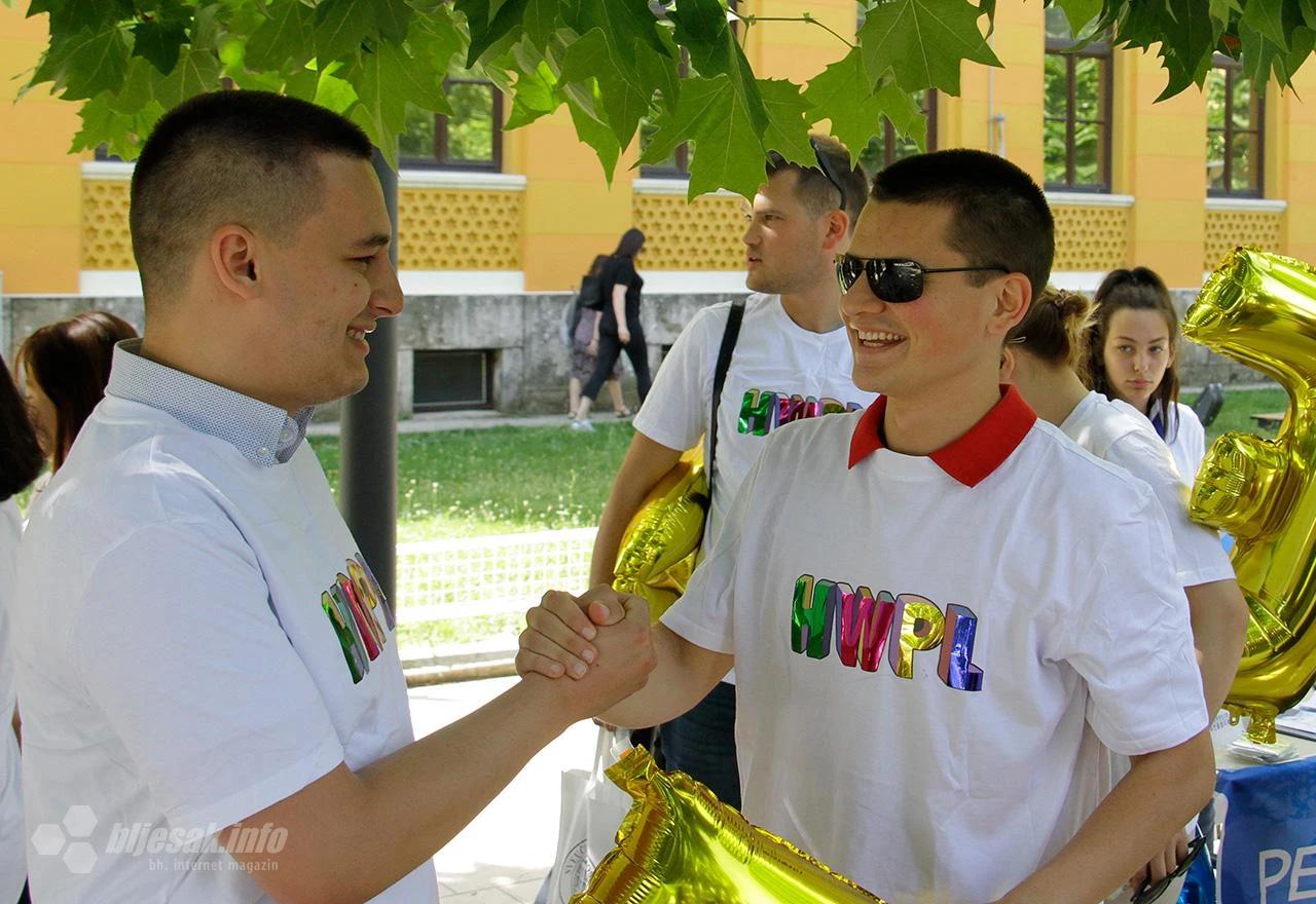 Šetnjom za mir mostarski studenti poručili da žele suživot i zajedničku BiH.