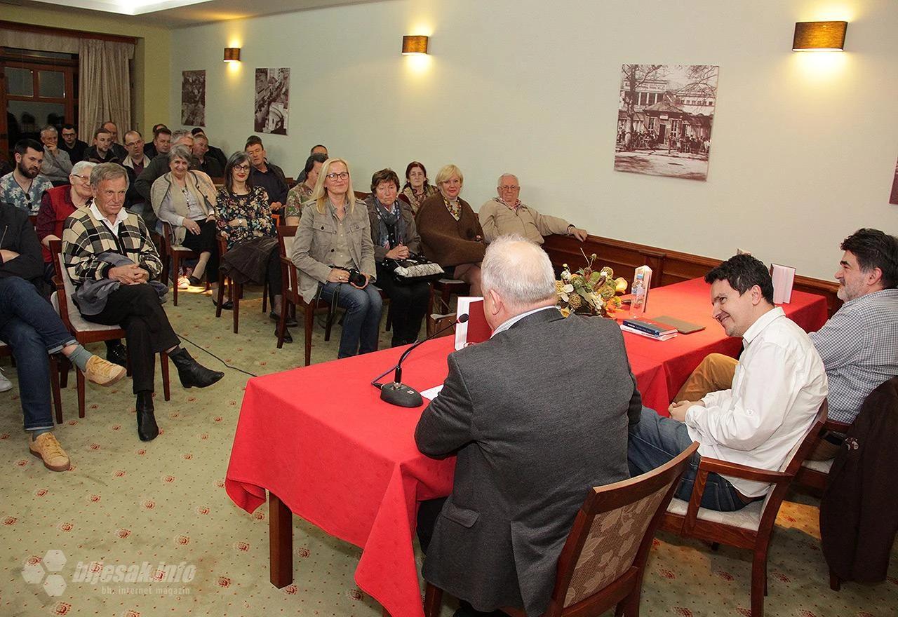S promocije knjiga Ivana Šarčevića