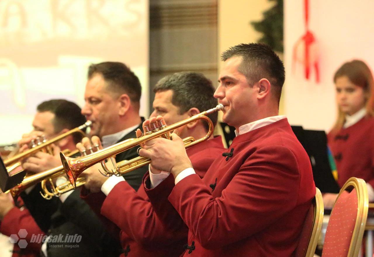 Božićni koncert HKUD ''Seljačka sloga'' Trebižat