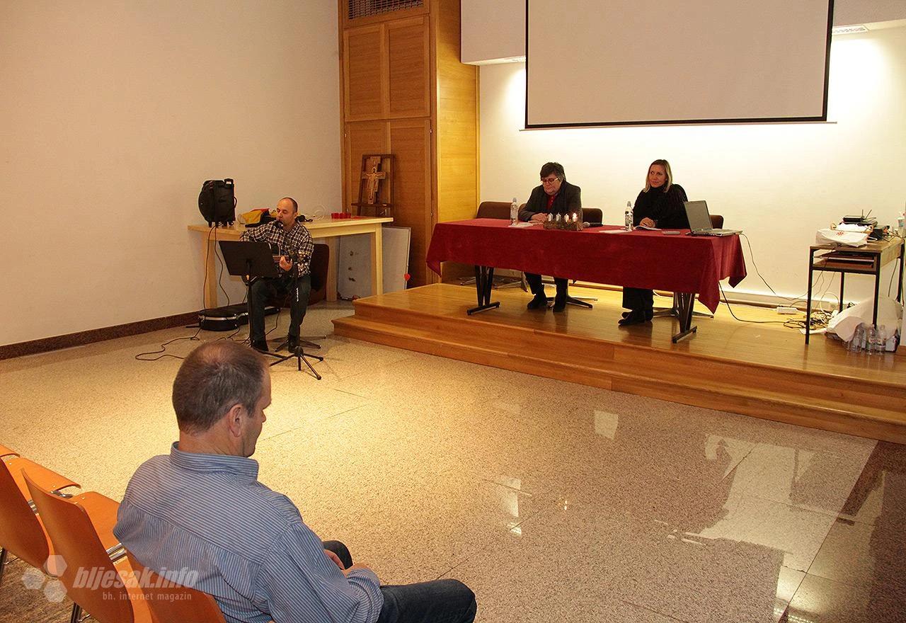 Detalj s promocije knjige u Mostaru