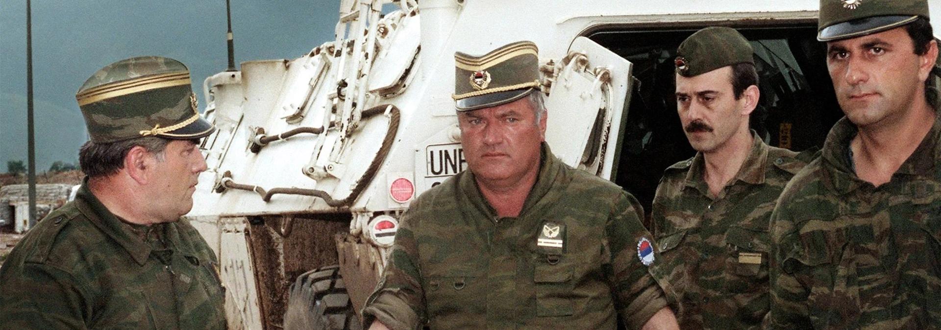 Optužnica Mladića tereti za genocid, progon, istrebljenje, ubojstva, deportacije i prisilno premještanje i za zločine protiv čovječnosti.