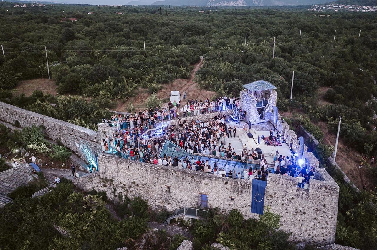 Spektakularan koncert u Počitelju