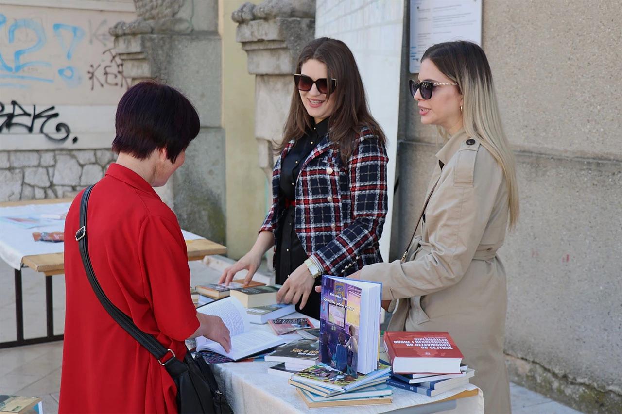 Razmjenite knjige i družite se s književnicima