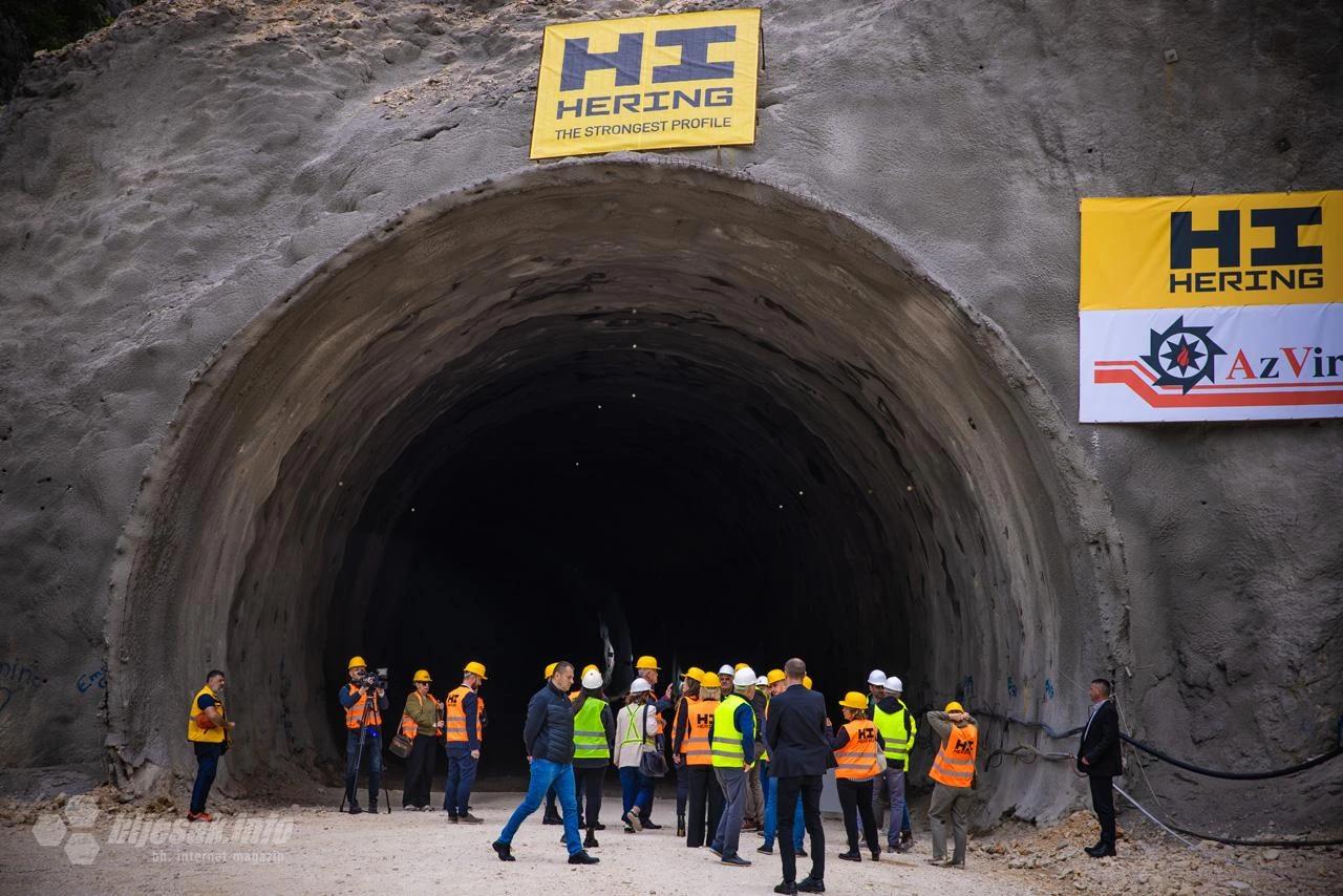 Službeno probijen tunel Novi