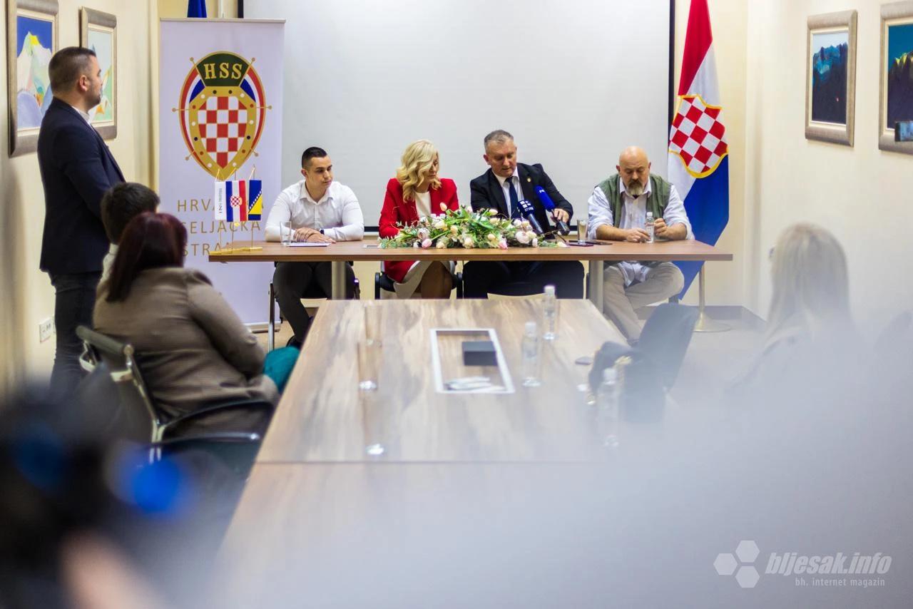 Prirpeme za lokalne izbore...
