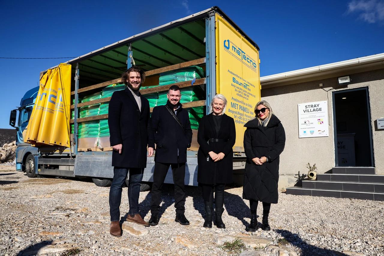 Donacija hrane Animal care centru