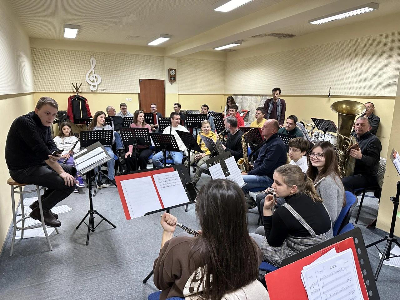 Glazbeno-edukativni susret učenika s Hrvatskom glazbom Mostar