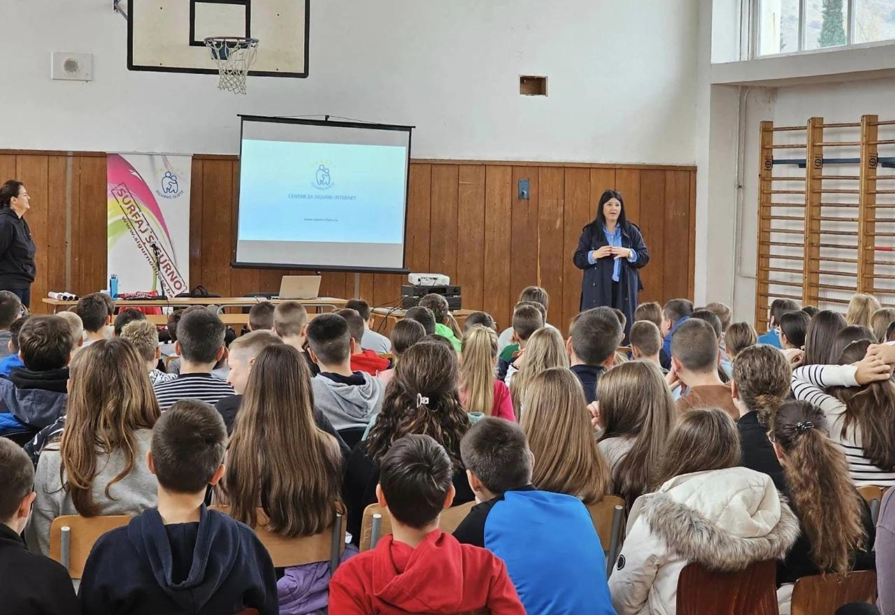 Skrenuta pažnja na važnost prevencije vršnjačkog nasilja