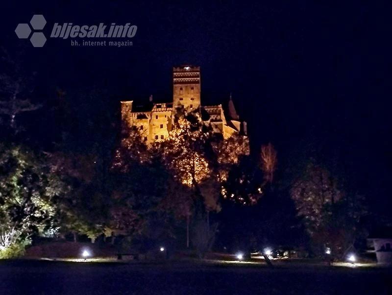 Drakulin dvorac noću