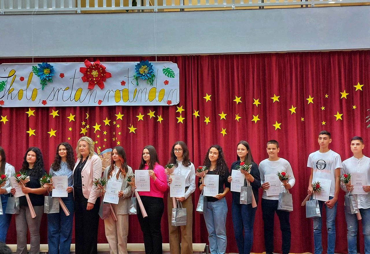 U J.U. Osnovna škola Gnojnice održana  je svečanost povodom Dana škole
