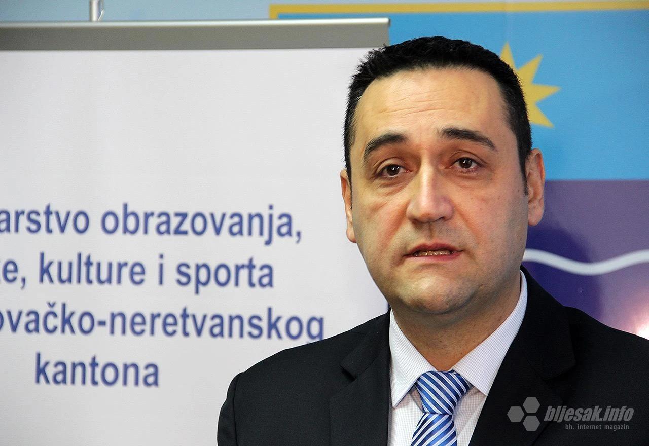 Ministar Rašid Hadžović