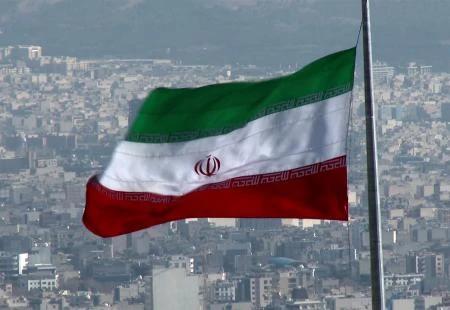 Iranska zastava se viori iznad Teherana