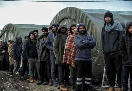Migranti u redu za obrok (arhiva)