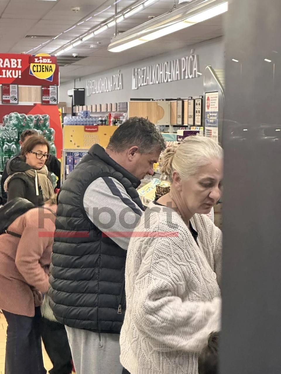 Zoran Galić u trgovini