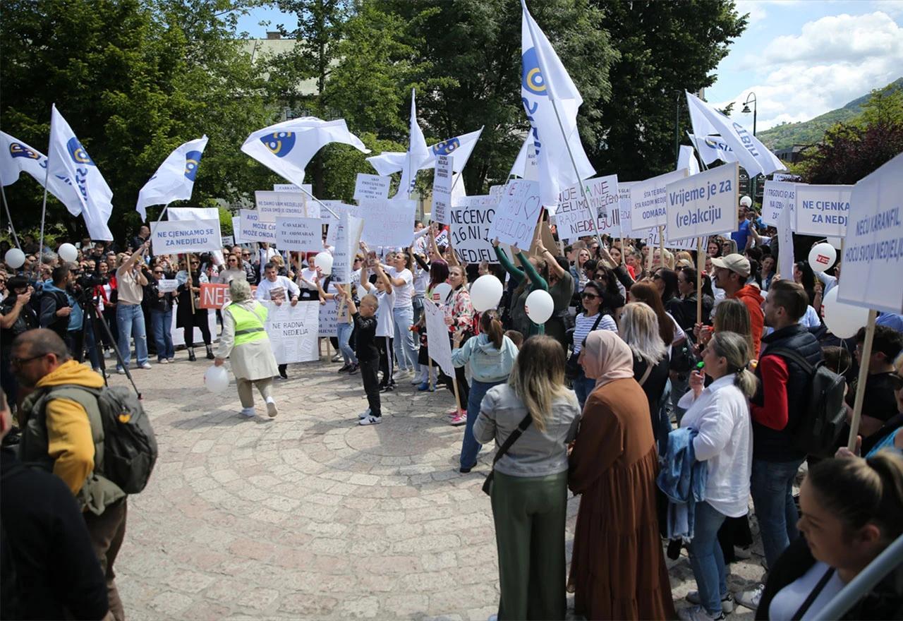 Sindikat protiv rada nedjeljom: ''Politika ne smije ukrasti naš obiteljski dan''