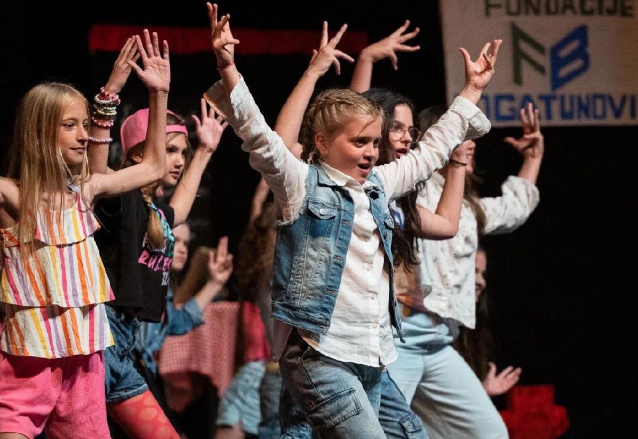 Mjuzikl "Annie" u izvedbi Plesnog studija B-Dance