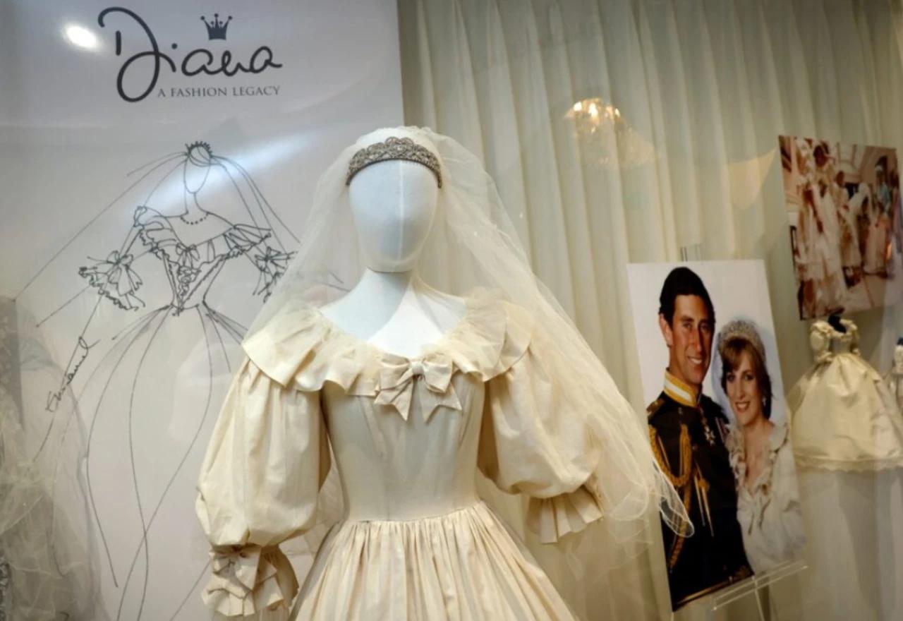 Više od 100 predmeta princeze Diane na dražbi u Beverly Hillsu