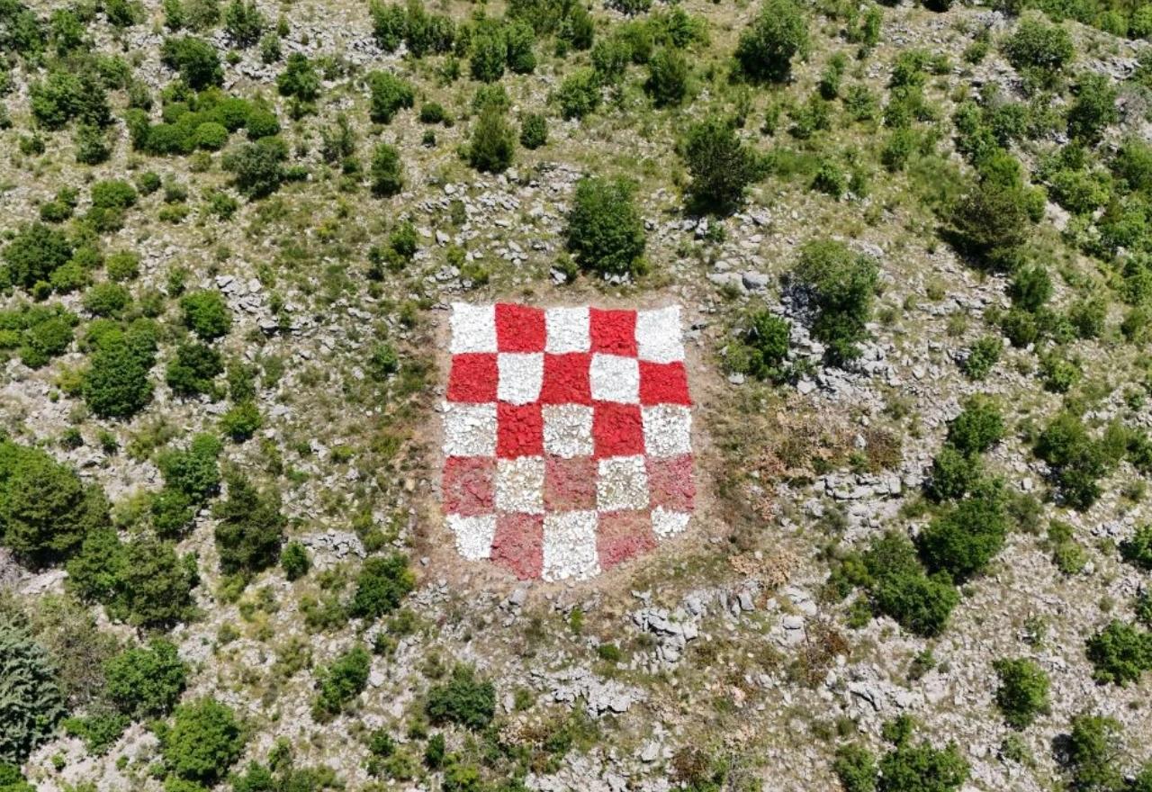 Obnavljane grba u Širokom Brijegu