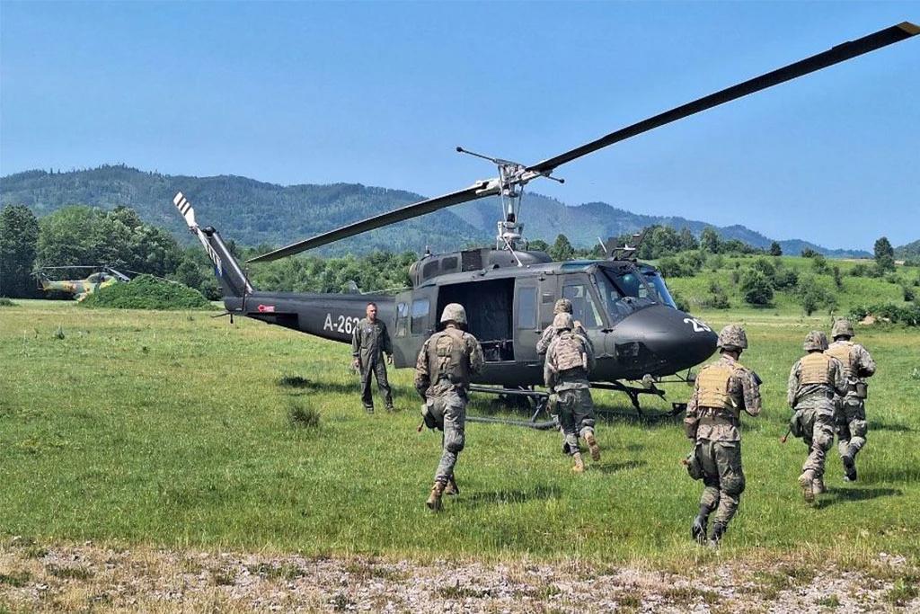 Na Manjači vojnici iz šest zemalja uvježbavaju mirovne operacije