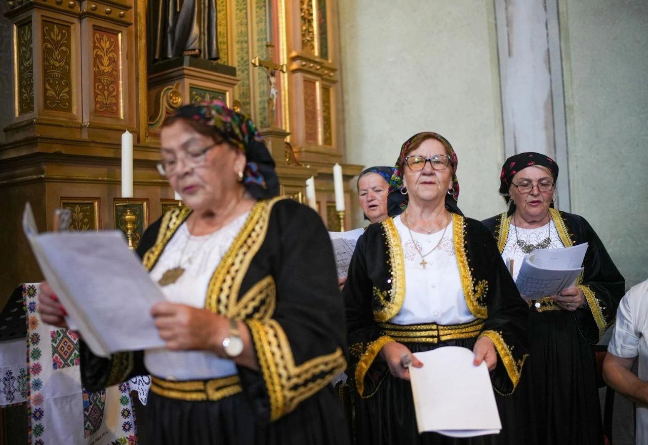 Vjerski i kulturni događaj u Kraljevoj Sutjesci okupio hrvatske dužnosnike