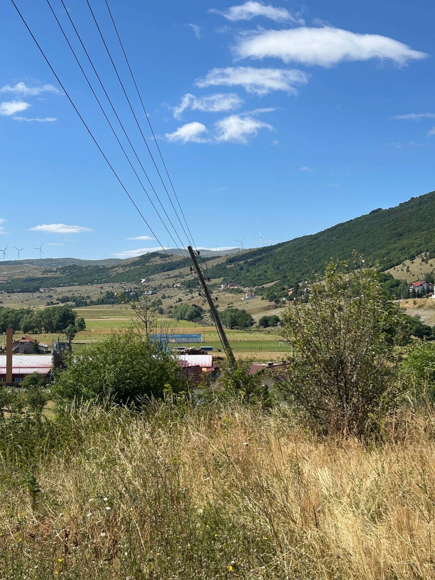 Električni stup