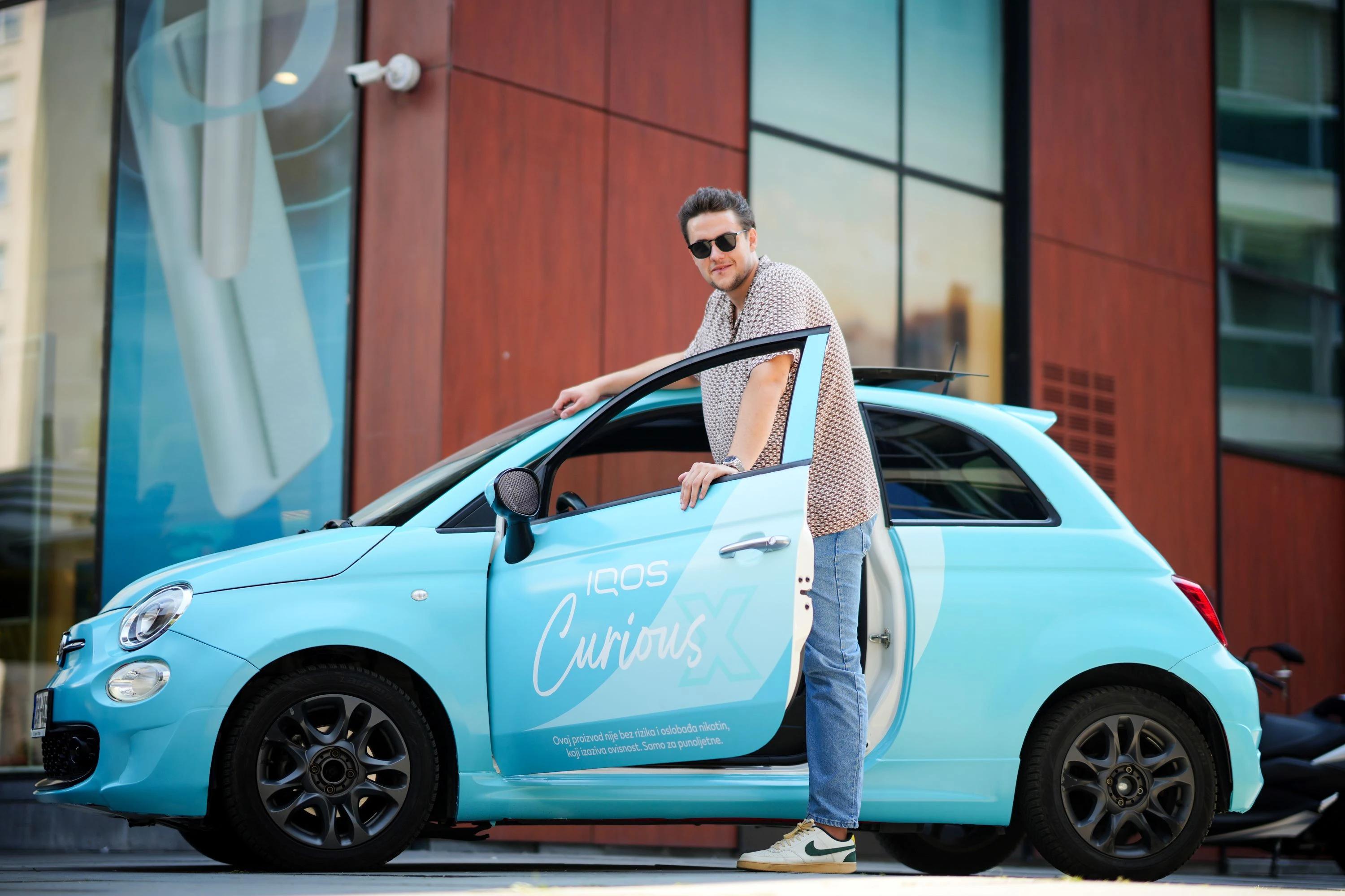 IQOS Curious Cab