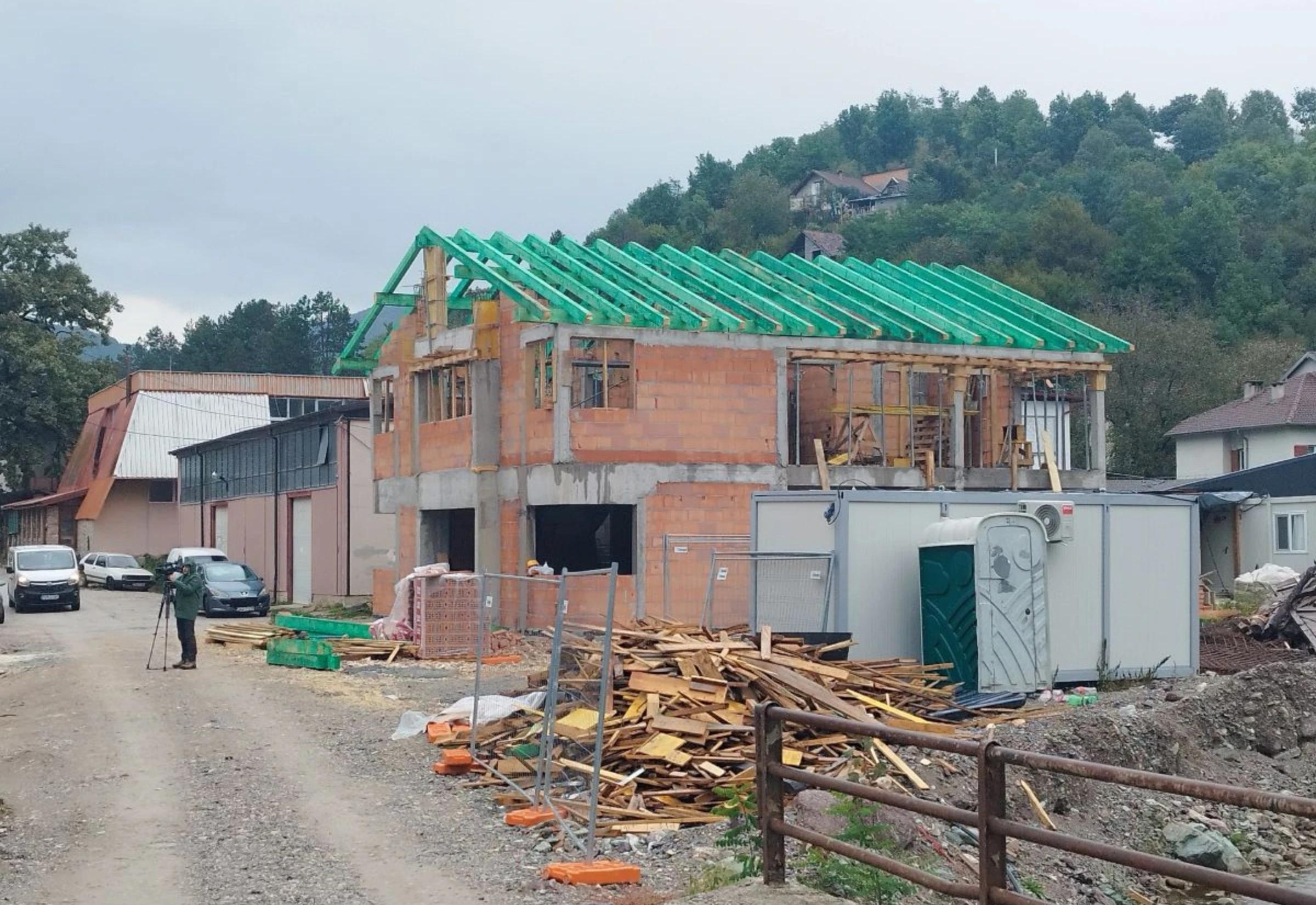 Obitelji koje su izgubile domove dobivaju nove kuće