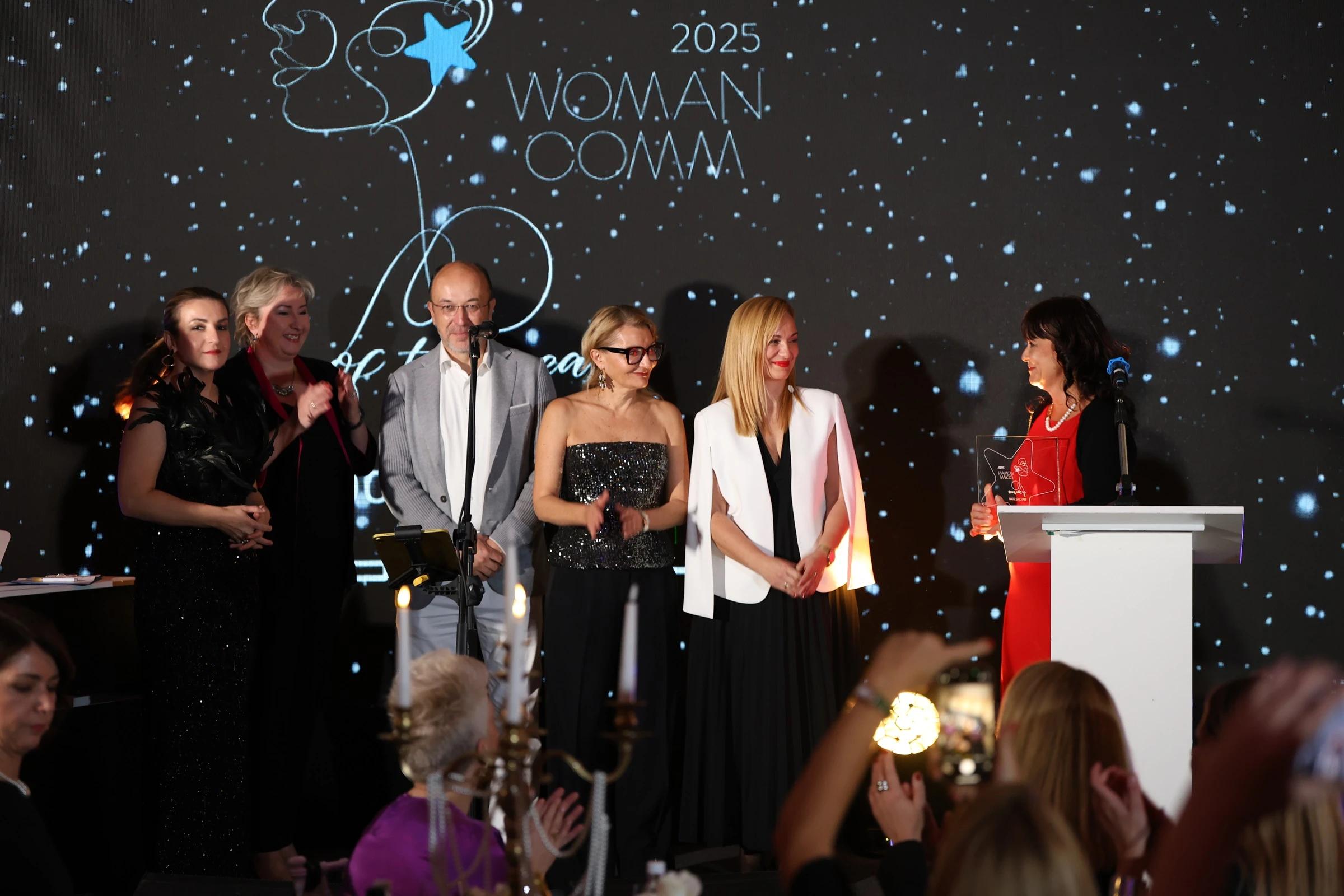 Woman.comm of the Year