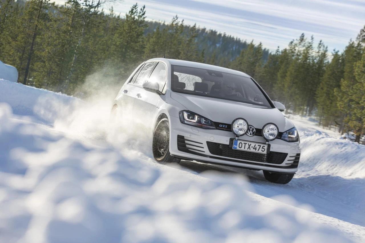ADAC test na stazi Ivalo © ADAC