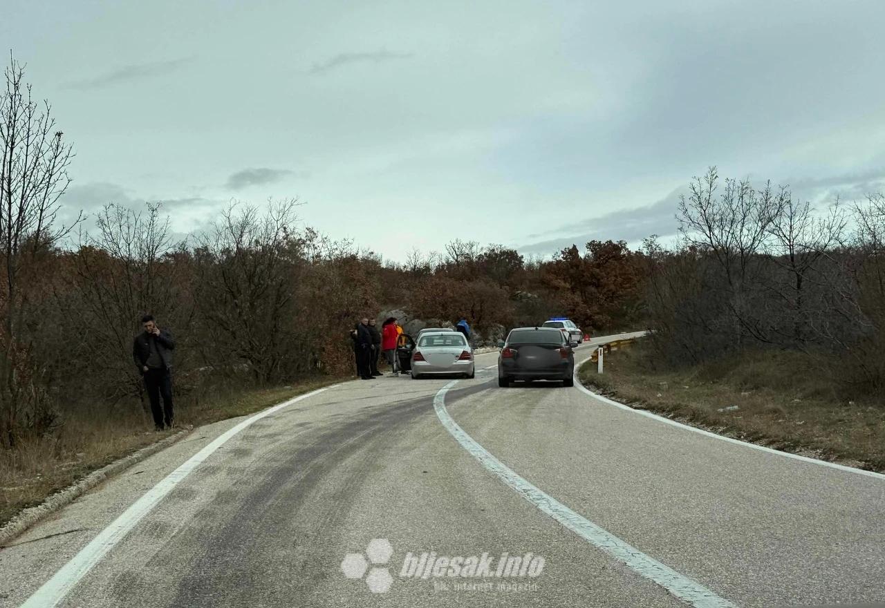 Tri osobna vozila sudjelovala su u prometnoj nesreći