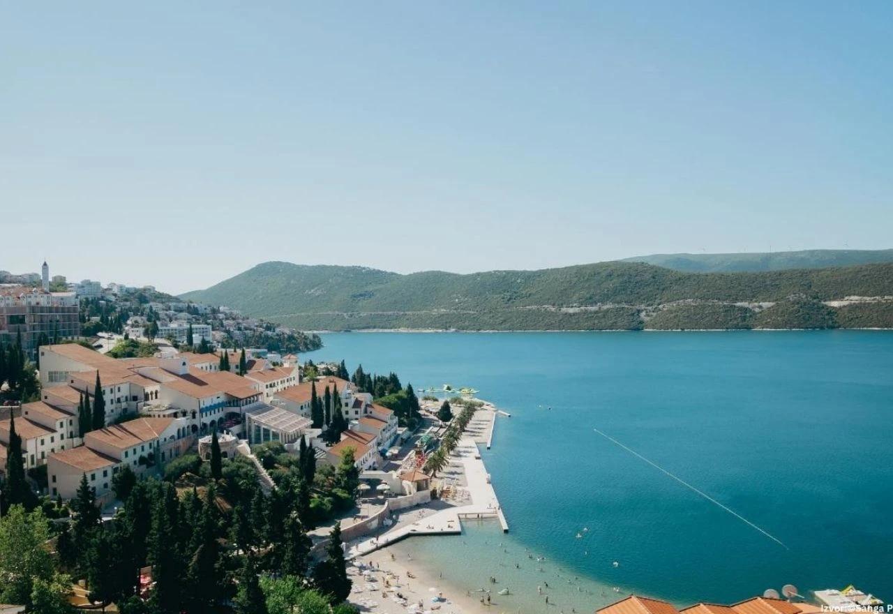 Neum