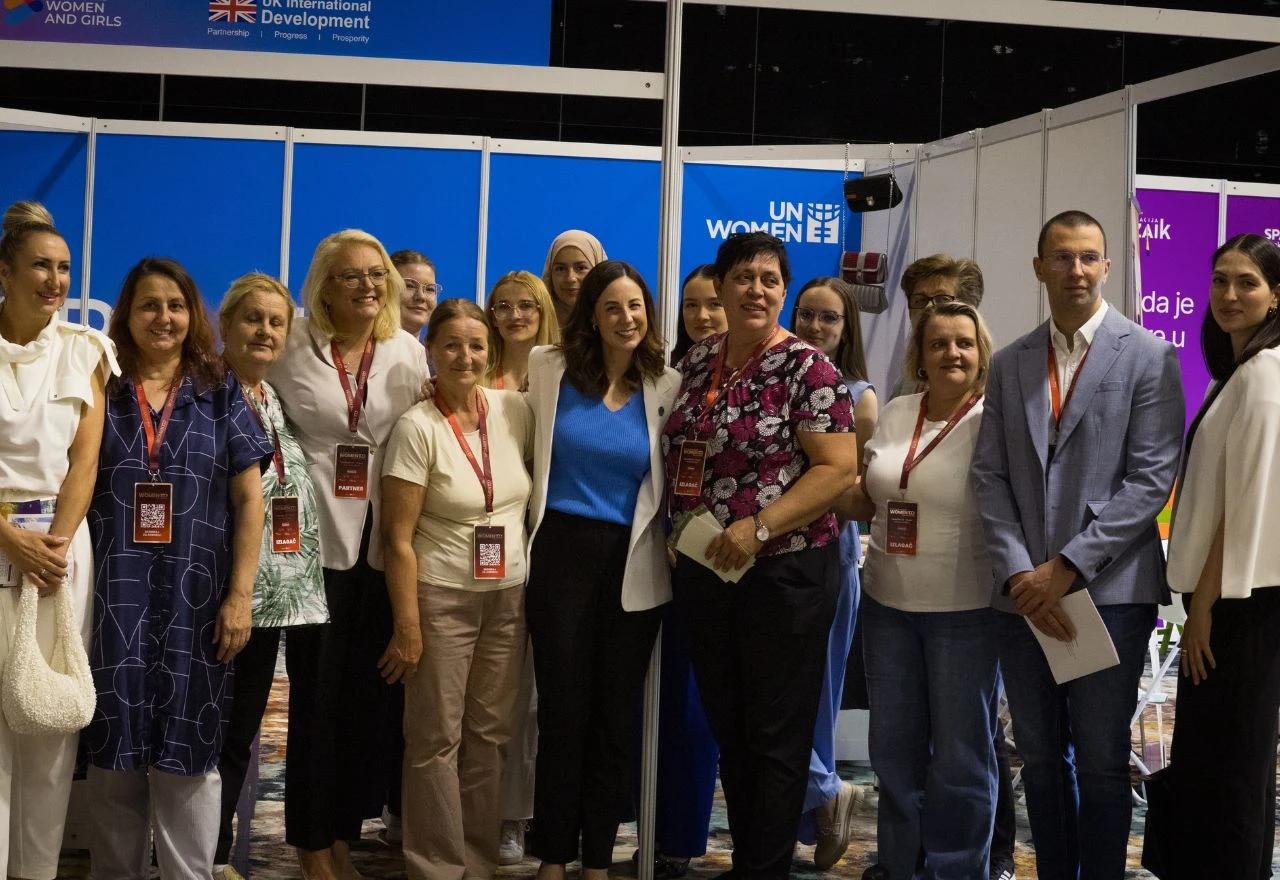 Otvoren Women 100 EXPO