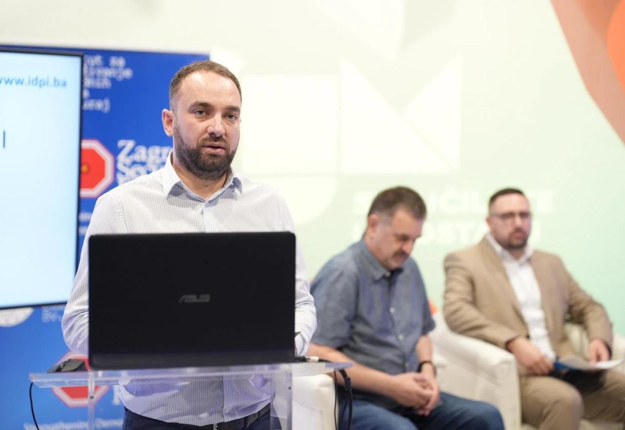 Studija "Informacijske politike i integracija Bosne i Hercegovine i Crne Gore u Europsku uniju"