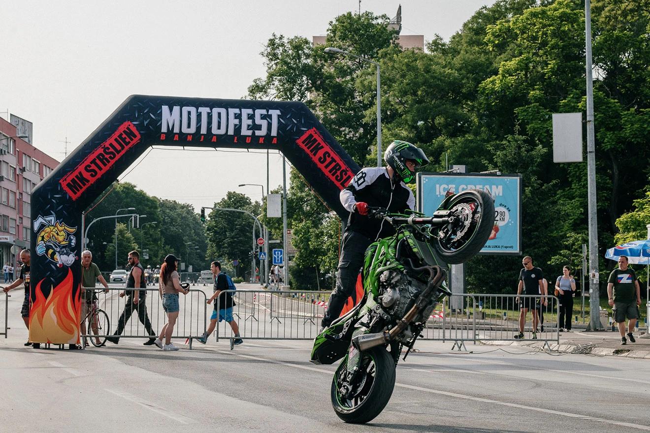 Sjajna atmosfera prvog dana Moto Festa, Banjaluka 2022