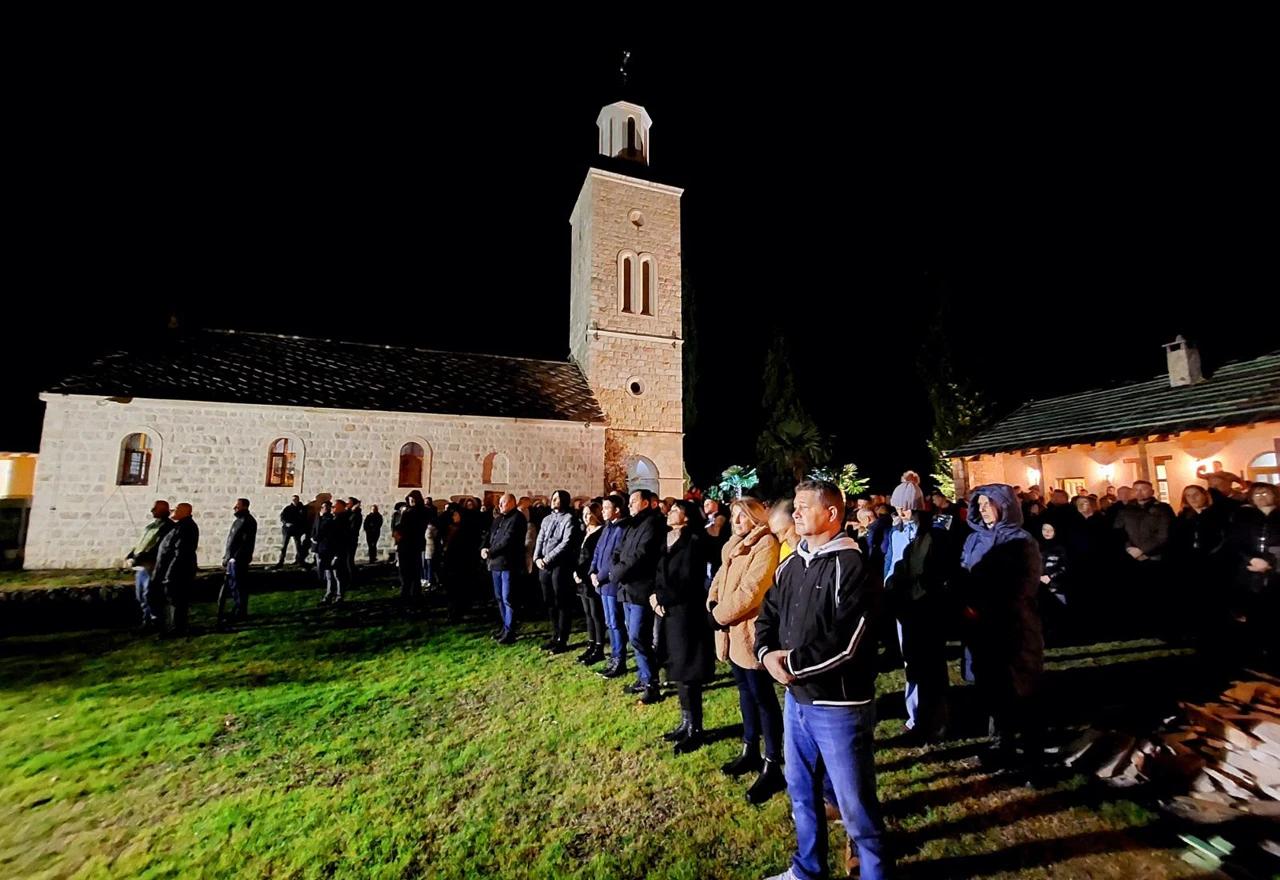 Badnjaci naloženi i u Žitomisliću