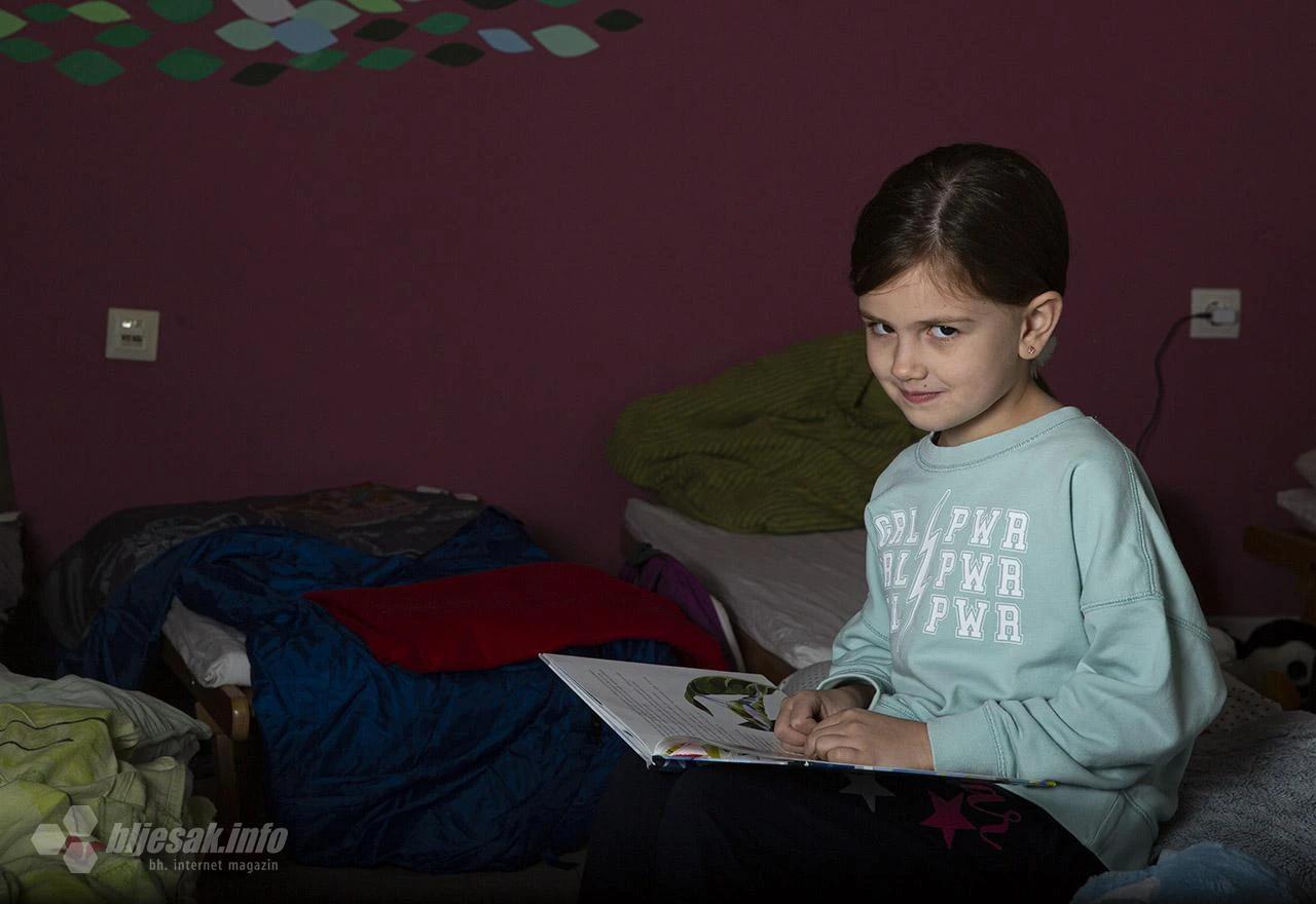 Mali Mostarci proveli noć u knjižnici 