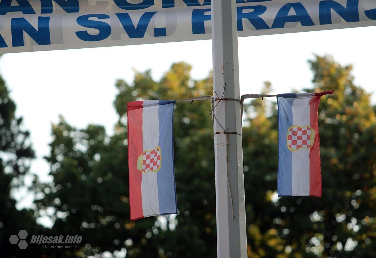 Zastave HRHB u Čapljini